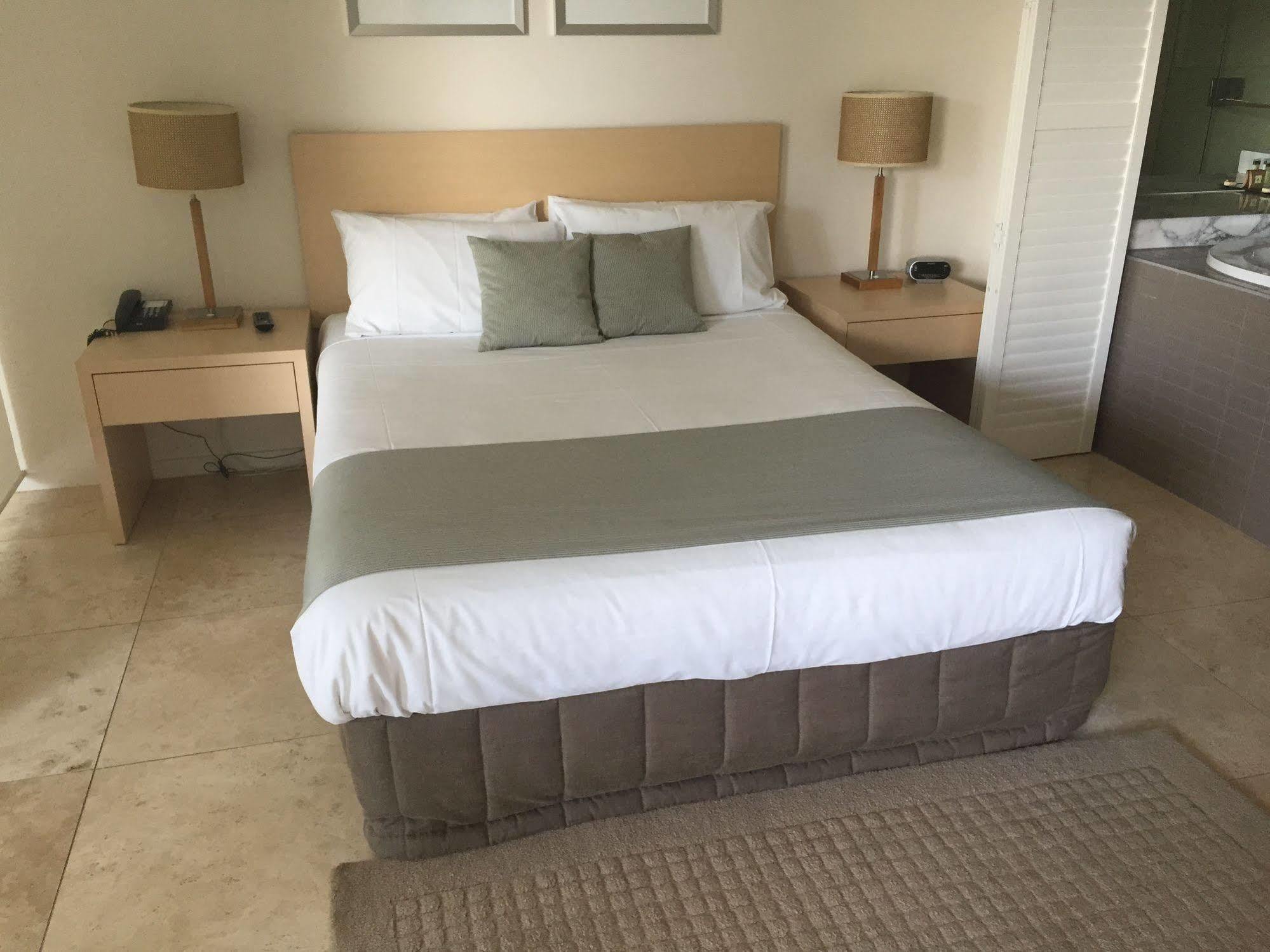 ריינבואו ביץ' Plantation Resort At Rainbow מראה חיצוני תמונה